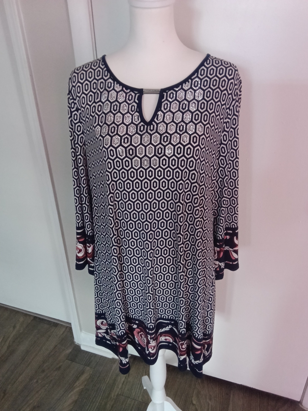 JM Collection Navy and White Geometric Keyhole Tunic with Floral Border